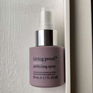 Living proof restore perfecting spray